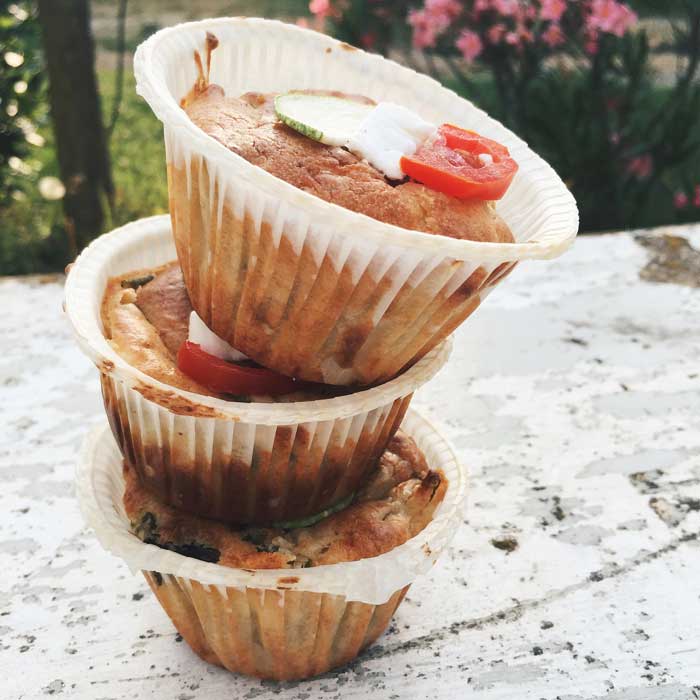 Muffin di zucchine e feta